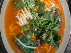 -新盈光·云会所(百丈东路店)