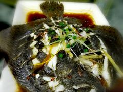 -亚龙湾8号(丁村万人海鲜广场店)