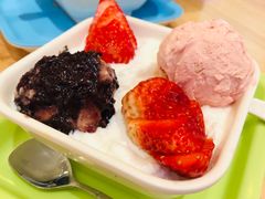 雪山草莓-满记甜品(荟聚购物中心店)