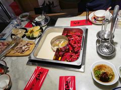 -尚尚仙·酸汤猪手·猪肚鸡火锅(华联万柳购物中心店)