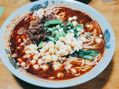 豌杂米粉-丁丁猫重庆小面(徐州路店)