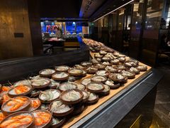 -钱小奴海鲜自助黑金店(杭州滨江龙湖店)