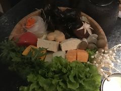-湊湊火锅·茶憩(新中关购物中心店)