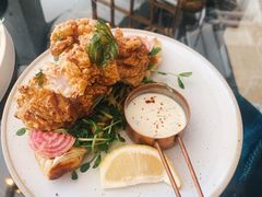特制南方炸鸡华夫饼-The Rug Cafe(王府中环店)