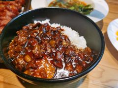 冠军卤肉饭-华餐馆(莫邪路店)