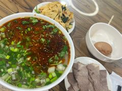 -陇上全荟兰州传统牛肉面(延吉路店)