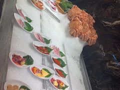 -雍容荟帝王蟹活龙虾展台自助(IFS黑金店)