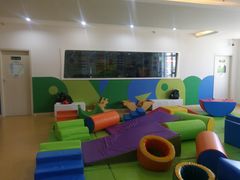 -兜莱·亲亲袋鼠国际早教