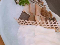 -左庭右院鲜牛肉火锅(浦江欢乐颂店)