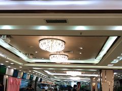 -明记海鲜城（新港西路店）-立体停车场