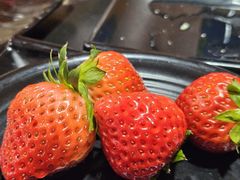 -果松木炭酸菜铜火锅·外婆参鸡汤