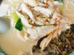 招牌黄鱼面-明呈黄鱼面馆(斜土路店)