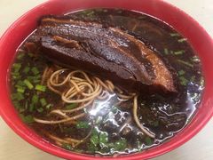 -小龙大肉面馆