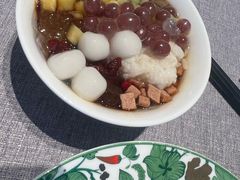 -星巴克臻选(上海淮海百盛购物中心店)
