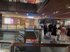 -瑞虹新天地月亮湾