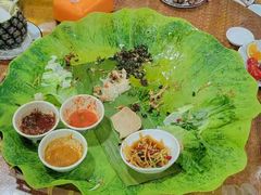 -沐毫傣泐云南菜孔雀宴•手抓饭傣味烧烤(曼听公园店)
