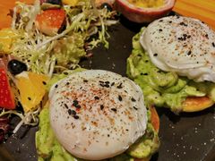 罗勒酱杂菌班尼迪蛋-BE BRIGHT KITCHEN(正佳广场店)