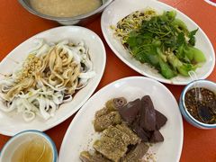拌河粉-水东兴记鸭粥店(茂名店)