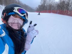 -亚布力新体委滑雪场