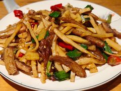 -牛八宝桂林米粉(八里庄店)