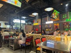 -马路牙子烧烤音乐酒馆(望京店)