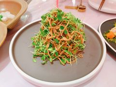 凉拌卤干丝拌香椿-喜鼎海胆水饺(平安金融中心店)