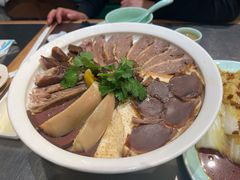 -潮界(LU·ONE凯德晶萃广场店)