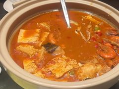 -新天明砂锅鱼头煲