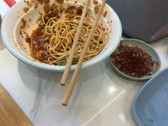 -老新隆牛肉锅贴(新街口店)