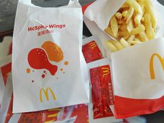 -麦当劳(展览路店)