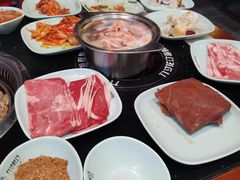 -九寸花汀海鲜烤肉自助(中东迪克店)