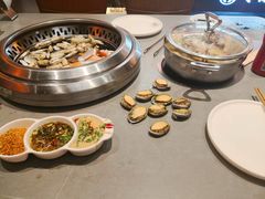 -黑金·寻焰自助百汇·烤肉·火锅(中街店)