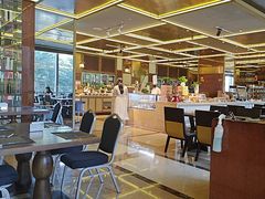-大中华希尔顿酒店-念自助餐·嗨啤·小龙虾