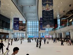 -冰纷万象滑冰场(深圳万象城店)