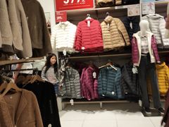 -优衣库(广州天河领展广场店)