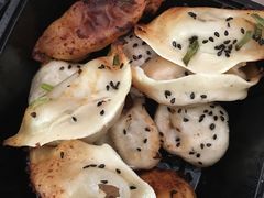 -香山胡记吴江路生煎(灵山路店)