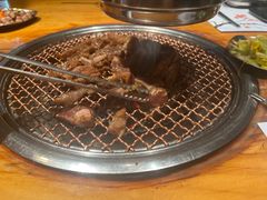 -唯成•韩国炭火烤肉 유성고기