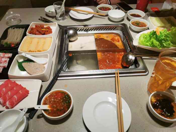海底捞火锅(安吉万达店)-"我吃过很多地方的海底捞,安吉万达的海底捞.