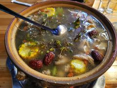 石橄榄炖鸡-洪大厨鸡煲(福田店)