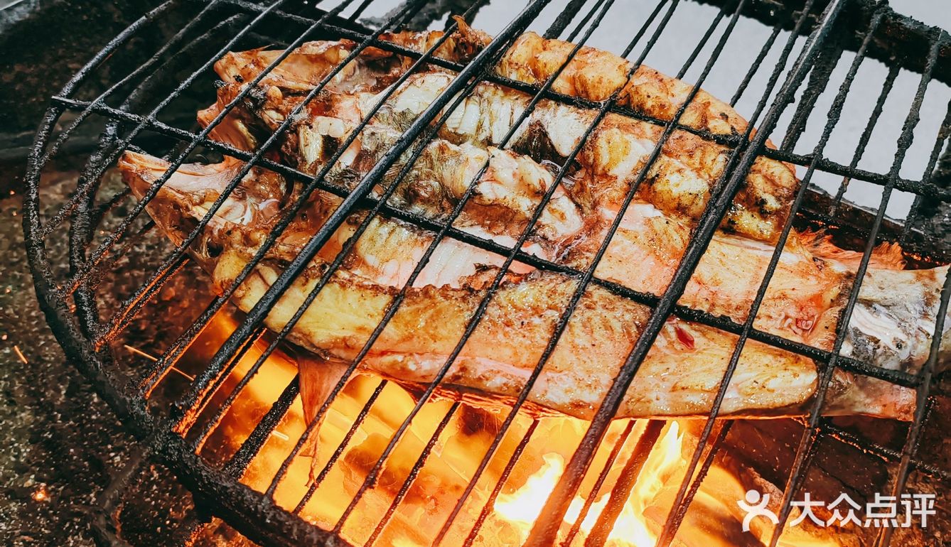 清镇市熊老五兄弟烤鱼