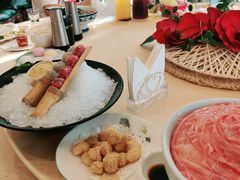 -小天鹅火锅·一线江景洪鼎旗舰店(洪崖洞店)