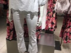 -ZARA(凯德乐峰广场店)