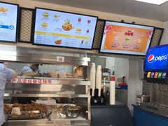 -华莱士·全鸡汉堡(财经学院店)