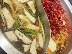 -沸炉重庆老火锅(军事博物馆店)