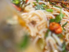-中东大市场美食城