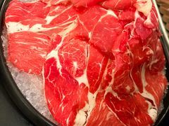 进口牛上脑-鲜入唯煮·港式海鲜牛肉火锅(金宝街店)