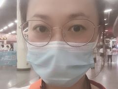 -美式眼镜·授权蔡司.依视路.尼康.豪雅.明月(人民广场店)