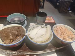-炙爱鮮貨火锅(中东砂之船店)