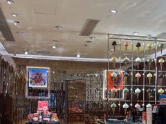 -VENCHI 闻绮(上海佛罗伦萨小镇店)