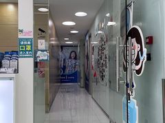 -岳辰齿科(浦东长泰店)